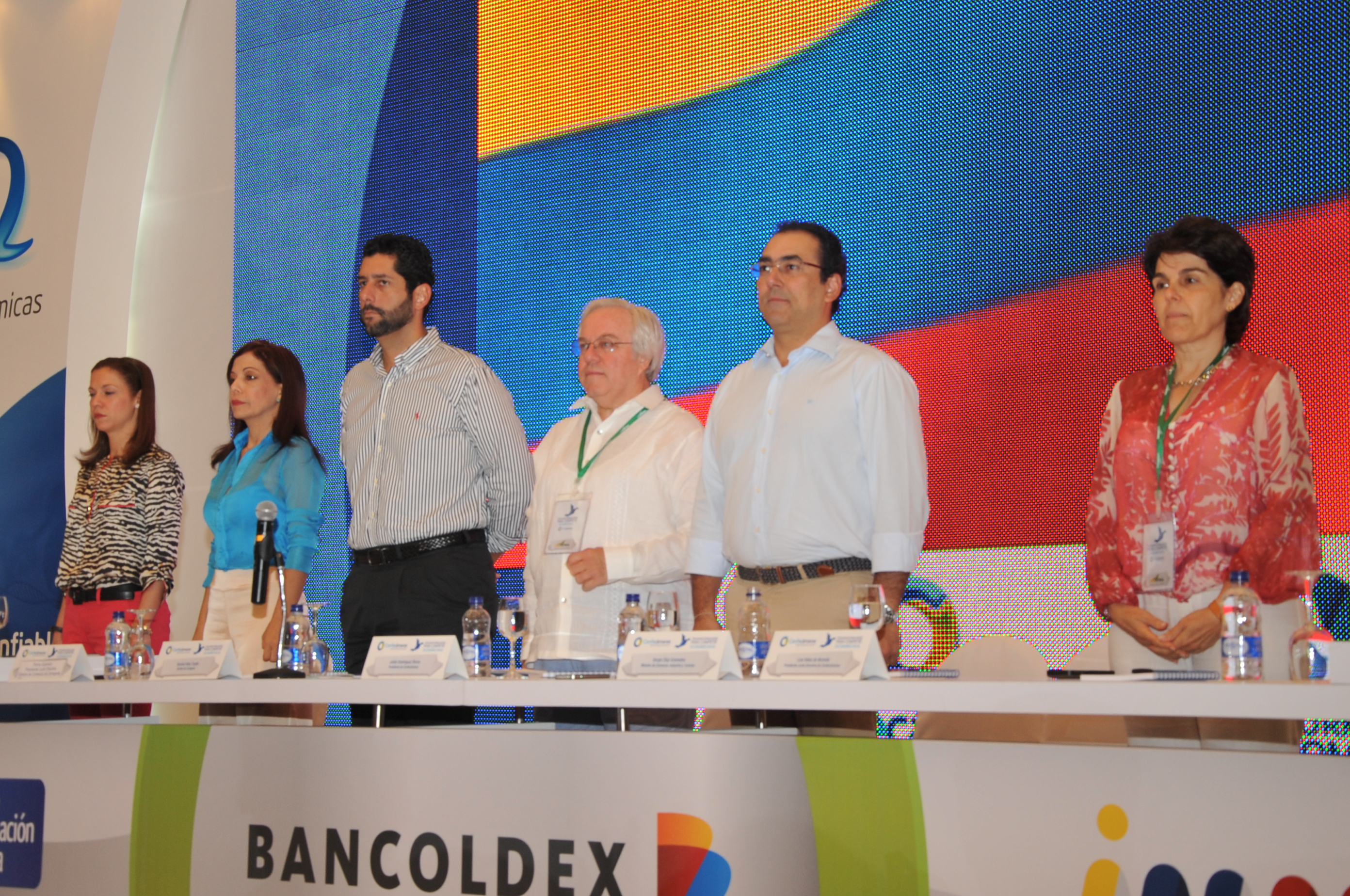 En el marco del Congreso 50 de Confecámaras ‘Transformarse para Competir’, entregan cifras sobre el estado de las empresas colombianas