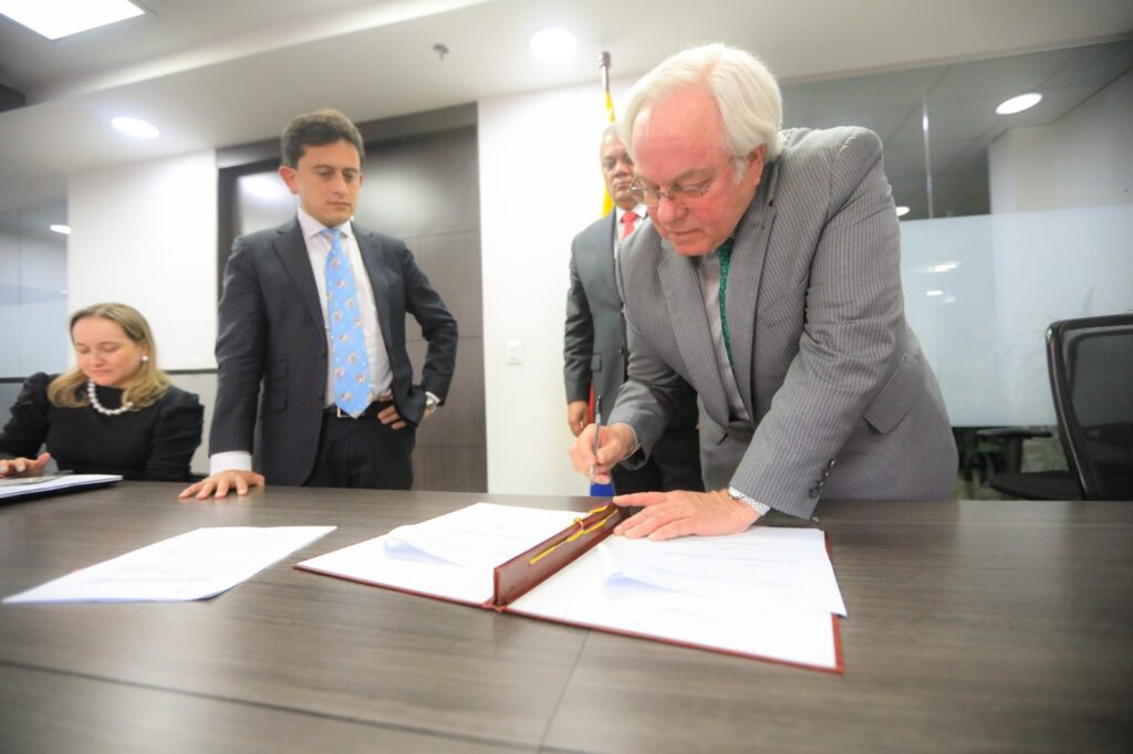 MinComercio y Confecámaras suscriben Adenda 2025